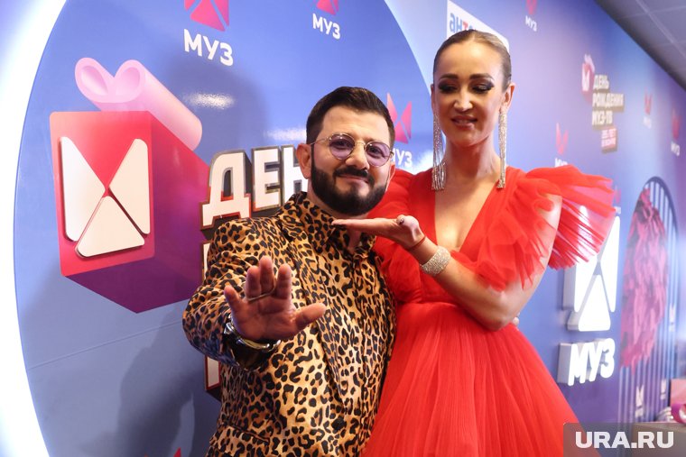 Новые игроки и свиные гонки: как прошел четвертый выпуск шоу «Сокровища императора»