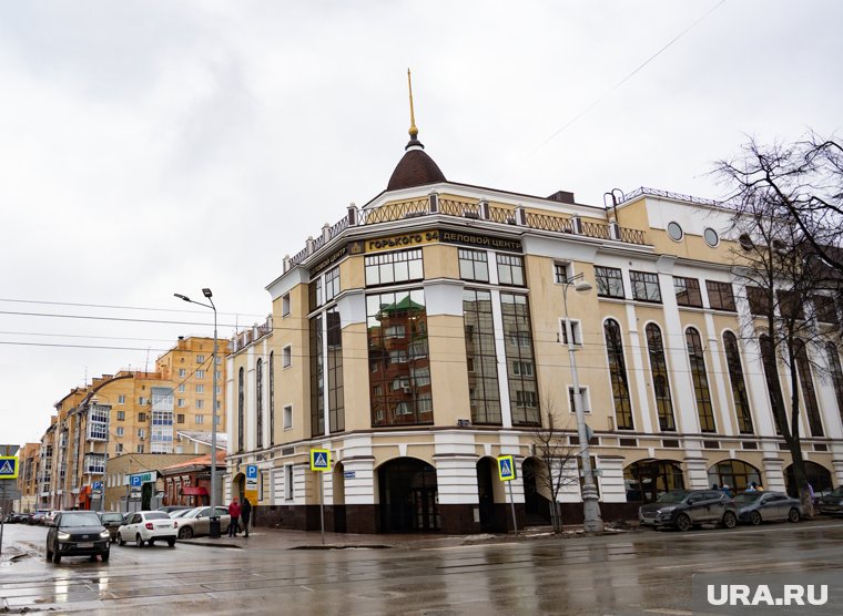 В Перми увеличилась цена бизнес-центра, который не могут продать годами