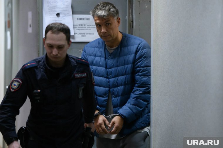 Собравшегося на СВО свердловского авторитета заключили под стражу