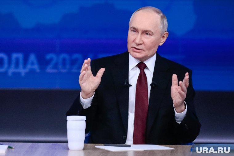 Путин продлил срок действия электронной визы до 120 дней