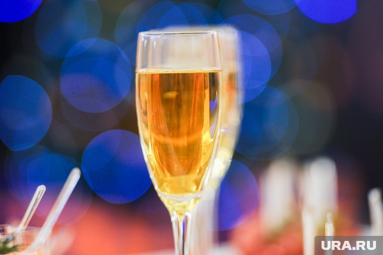 Как выбрать качественное безалкогольное шампанское на Новый год