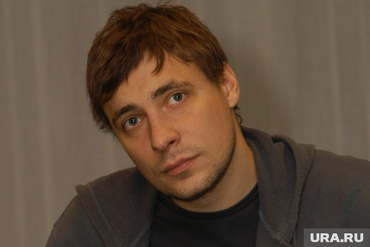 Две жены и восемь детей: скандальному актеру Евгению Цыганову 46 лет