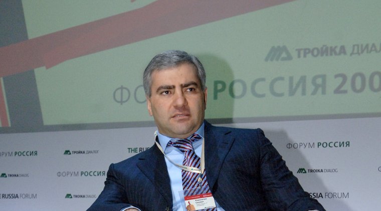 В доме миллиардера Самвела Карапетяна прошли обыски: кто он такой, кого задержали