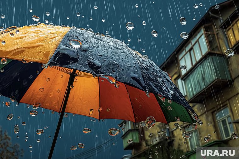 Зонты не убирать: прогноз погоды в Москве и Питере на выходных