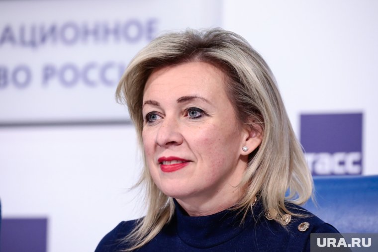 Захарова высказалась о приглашении стан Запада на 9 мая после вопроса URA.RU Путину