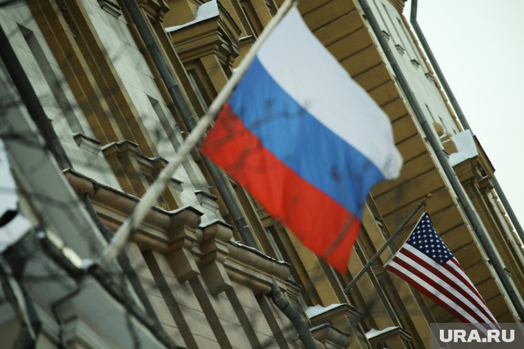 Политолог раскрыл, над чем застыли США в контексте разговора с Путиным