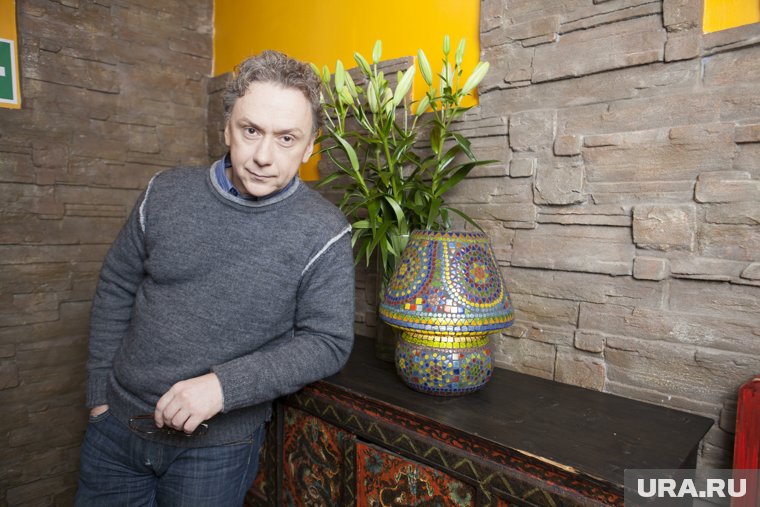 Отказ от кино, психологические тренинги и потеря дочери: звезде «Интернов» Вадиму Демчогу - 62