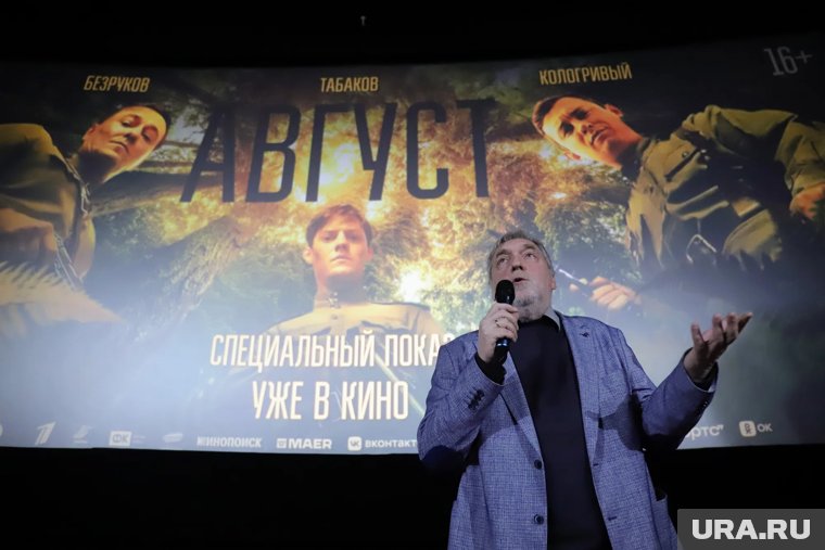 В торговом центре Екатеринбурга заметили известного режиссера. Фото