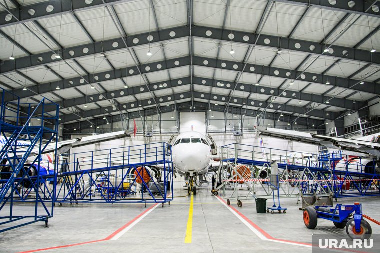 «Летать больше не на чем»: откажется ли Россия от «Суперджета» после череды ЧП