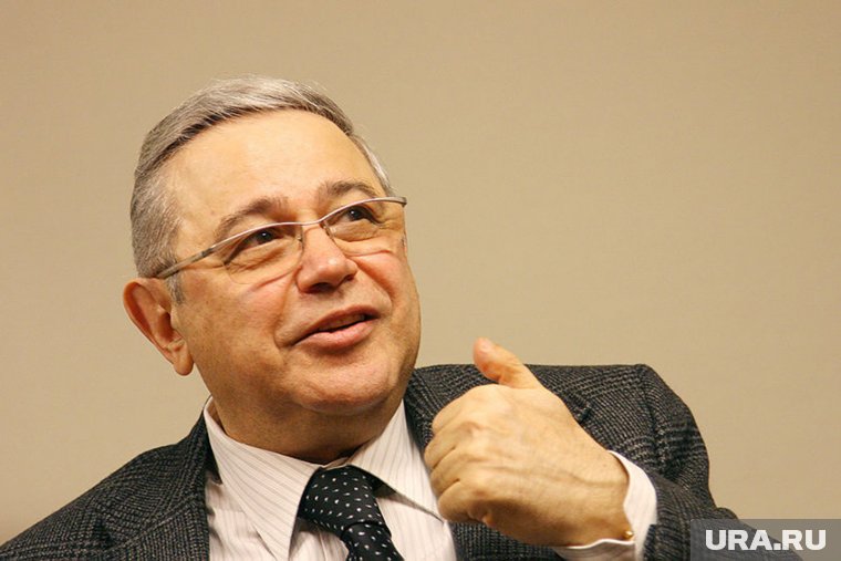 Квартиры, дома и антиквариат: что «нашутил» к 79 годам Евгений Петросян