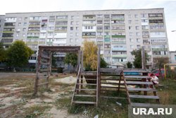 В Кургане восьми домам принудительно назначили УК