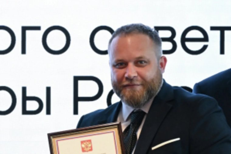 «Циничное преступление Киева»: коллеги и политики отреагировали на гибель военкора Зуева в Запорожской области