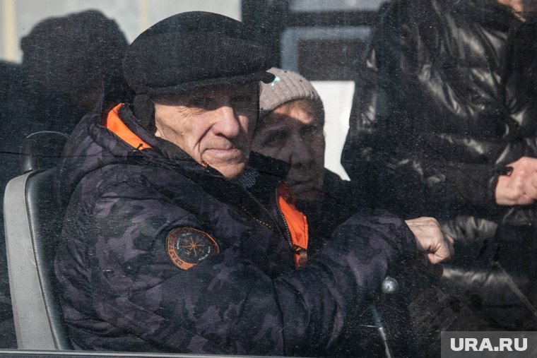 Пенсионерам подсказали, как уволиться и получить много денег