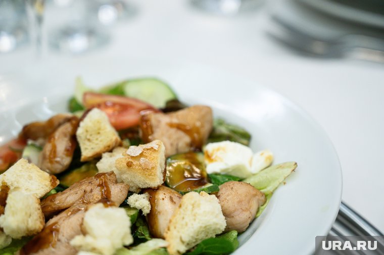 Меню на 23 февраля 2025: 15 лучших рецептов, которые сделают стол шедевром