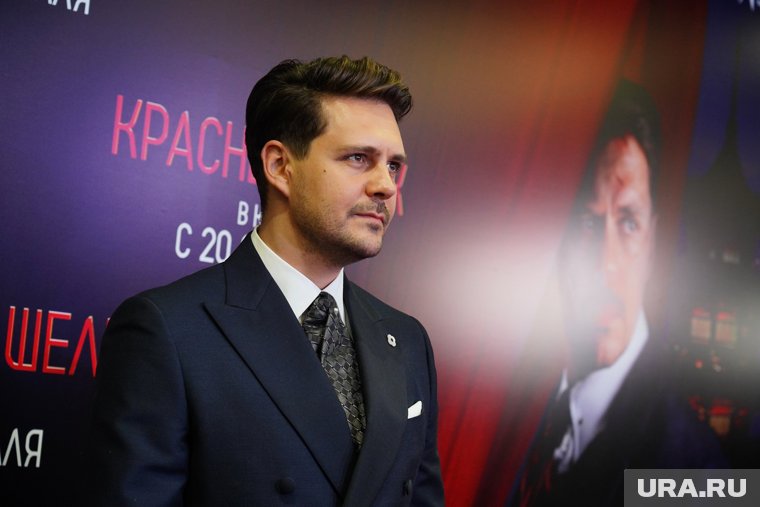 Джеймс Бонд, Пуаро или Милош Бикович: на экраны вышел российский блокбастер «Красный шелк»