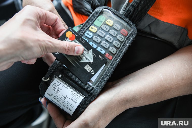 Власти Екатеринбурга сэкономили сотни миллионов на кондукторах 