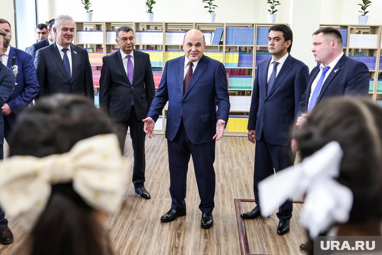 Правительство направит миллиарды на выплаты классным руководителям