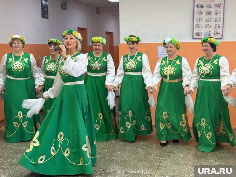 Лабубу, Дед Мороз, песни и предложение о свадьбе: как прошел финальный день выборов в России