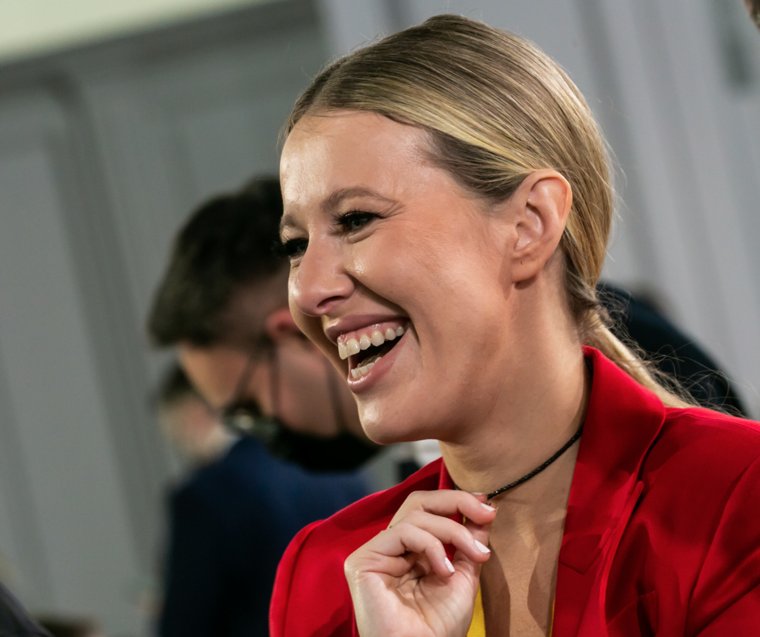 «Лишь бы не стал белой вороной»: психолог оценила 7 правил воспитания от Ксении Собчак