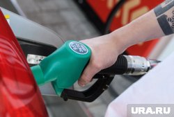 Бензин обновил исторический максимум: с чем связан резкий рост цен на топливо