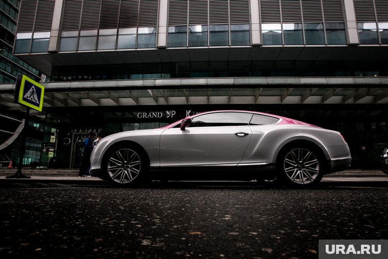 «Bentley под арестом»: уголовное дело чиновников правительства ХМАО пополнилось новым фигурантом. Инсайд