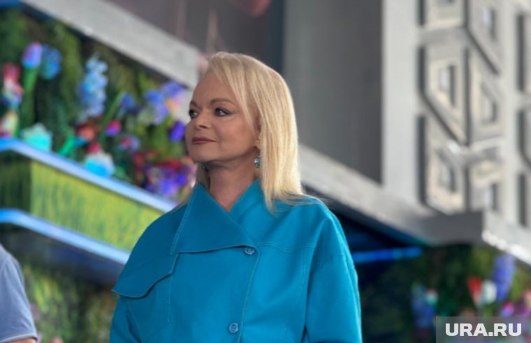 «У мамы нет ужинов»: дочка Ларисы Долиной раскрыла секрет стройности певицы