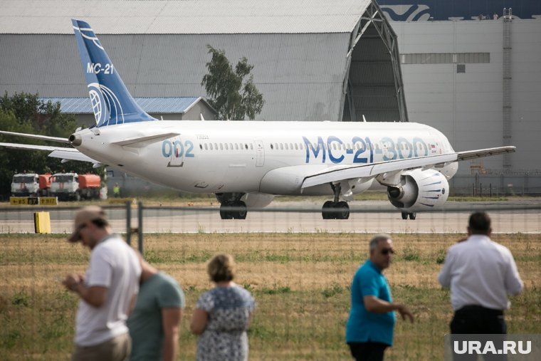 Правительство ускорит замену самолетов Boeing и Airbus 