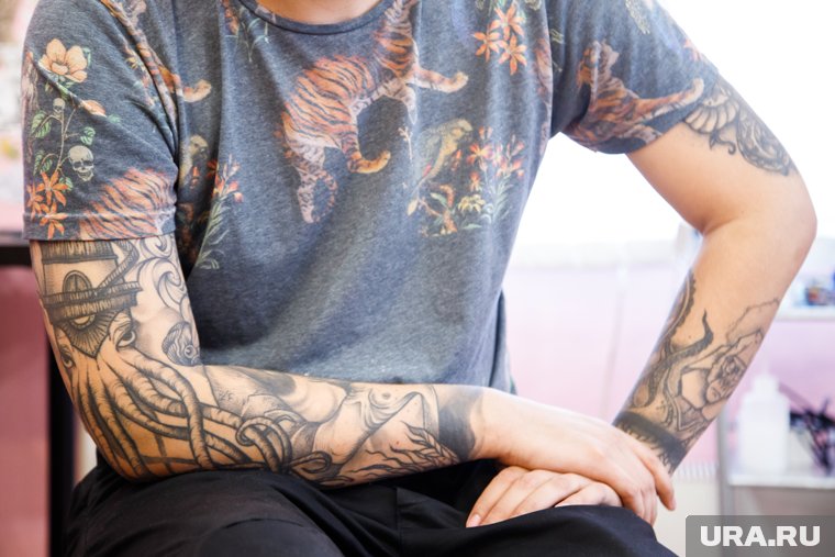 Пермякам с татуировками отказывает в работе каждый десятый кадровик