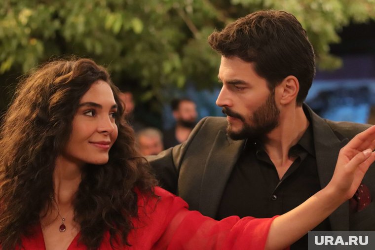 Что смотреть после «Клюквенного щербета»: топ-10 лучших турецких сериалов