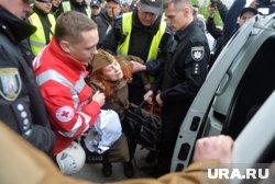 Штрафы, задержания и никаких песен о Победе: как за границей людям не дали отпраздновать 9 мая