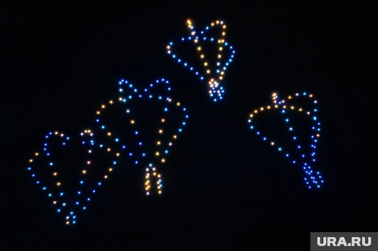 В Салехарде перенесено масштабное шоу дронов