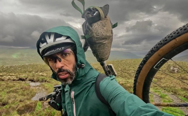 Француз в СИЗО стал учить русский: кто такой Софиан Сехили, который проехал полмира и остался в России