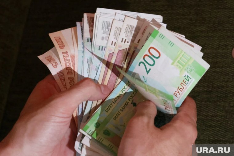 У бывшего главного кадровика МО РФ Кузнецова нашли дорогие серебряные погоны