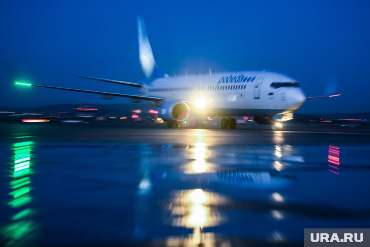 Самолет «Победы» не смог улететь из Москвы