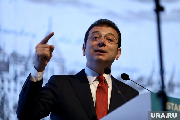 Критика Эрдогана, задержания и призыв людей к протестам — кто такой арестованный мэр Стамбула Имамоглу