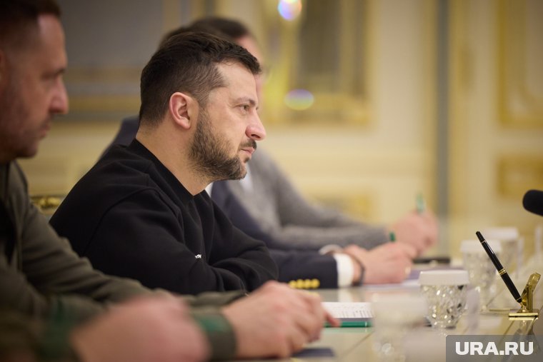 «Это катастрофа»: Зеленского предупредили о полном прекращении помощи со стороны Запада