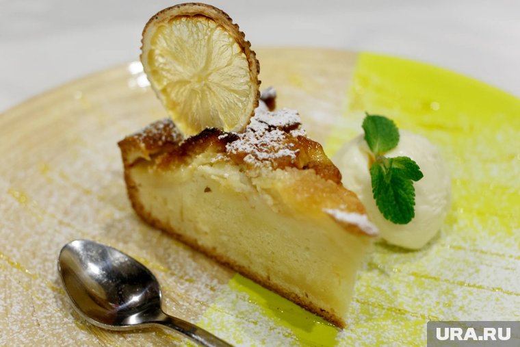 Время антоновки: лучшие пироги и шарлотки из поздних яблок