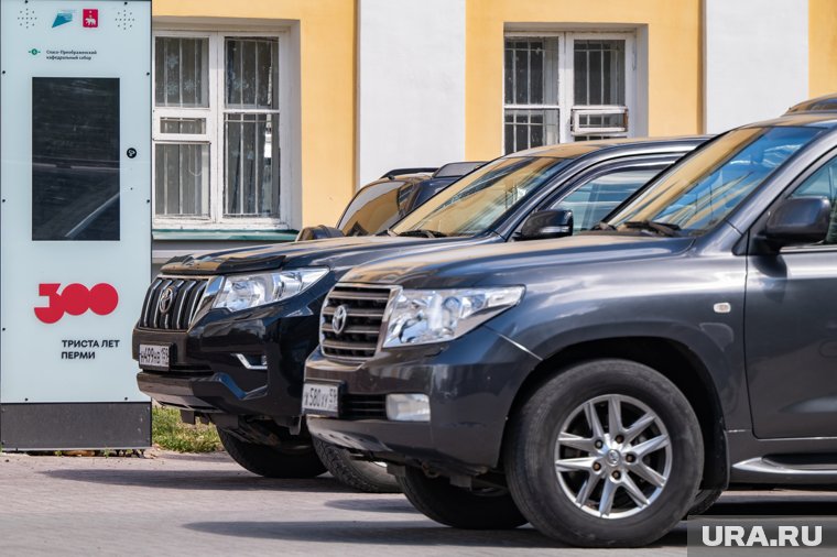 Самые дорогие машины в продаже в Кургане