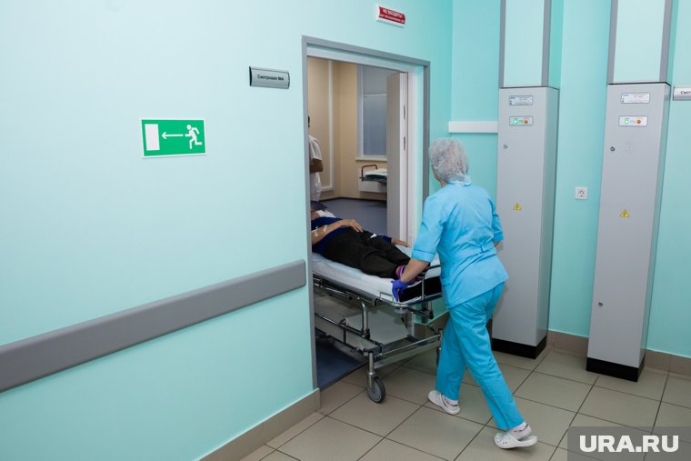 На Урале вечеринка штаба перед выборами в Госдуму закончилась пулей в висок. В деле — однофамил...