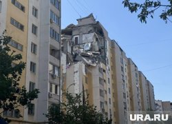 В Саратове рухнул целый подъезд после взрыва: фоторепортаж