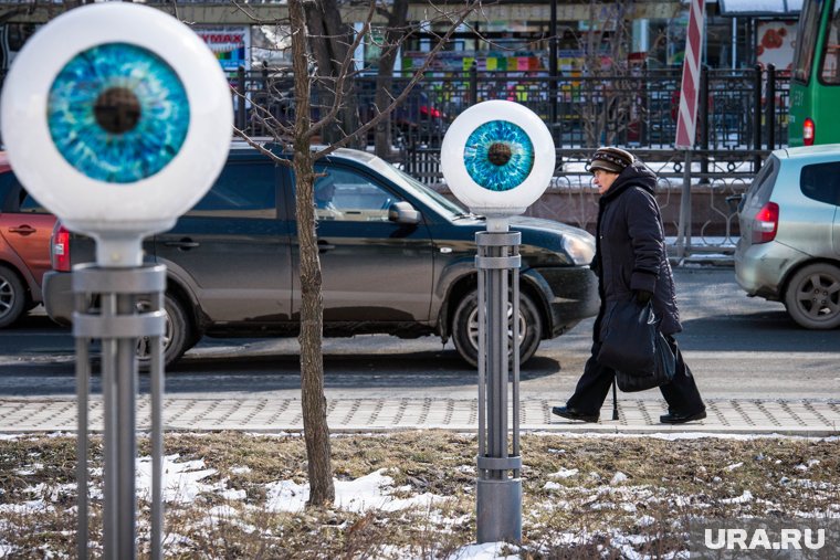 Один «клик» — и про вас знают все
