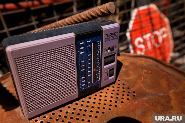 Слушали миллионы жителей СССР: что такое «Голос Америки»* и «Радио Свобода»**, которые закрыл Трамп