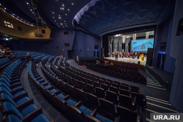 Новая «Жизель» и спектакль о цифровом бессмертии: обзор премьер пермских театров в новом сезоне