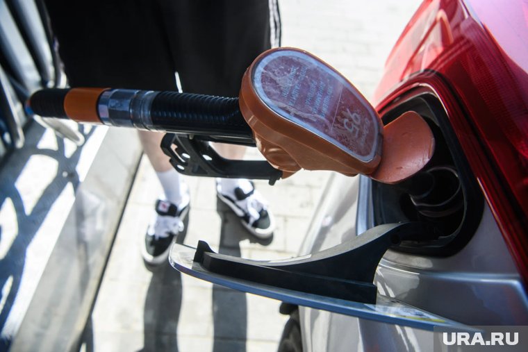 В одном из регионов РФ образовался дефицит бензина на АЗС