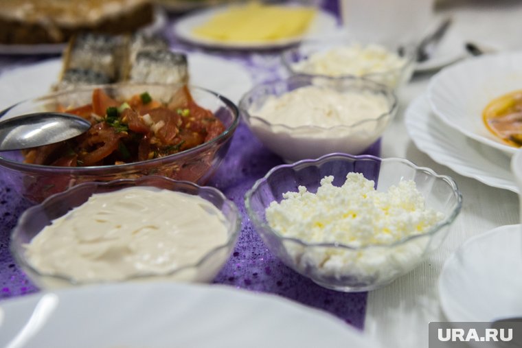 С чем можно и нельзя есть творог: мнение диетолога, рецепты