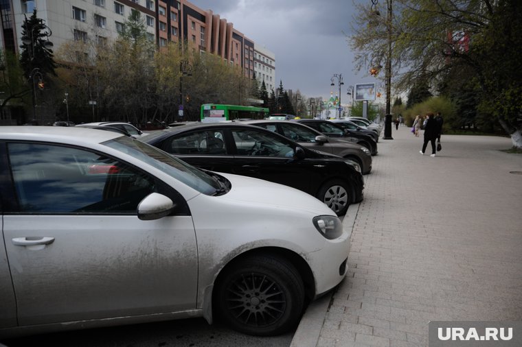 В мэрии Кургана пообещали добавить парковки для авто в центре города