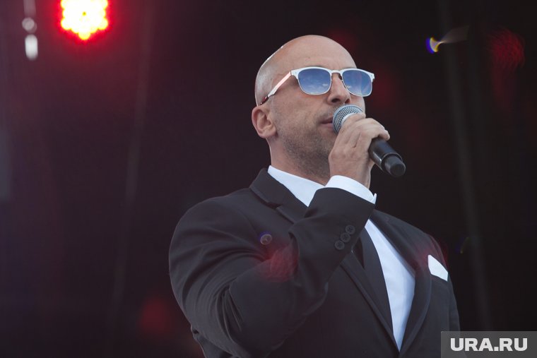 Роман с Гузеевой, миллионные гонорары и тайные дети: Дмитрию Нагиеву — 58 лет