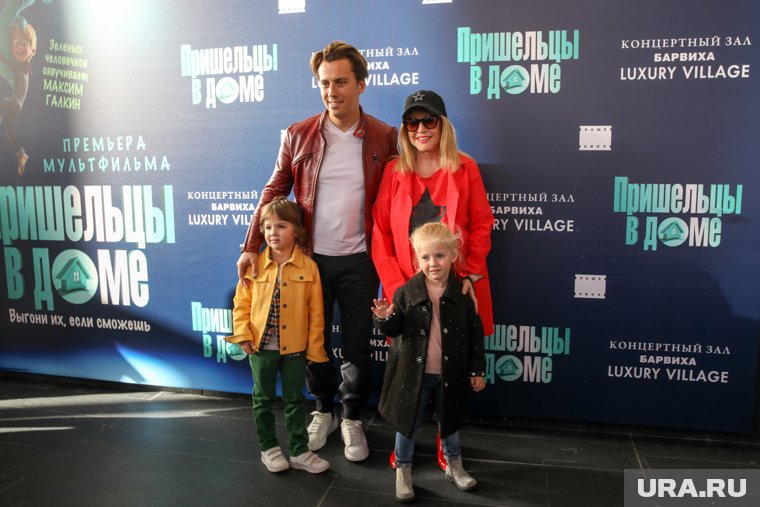 Элитные школы, дорогие хобби и звездные родители: как живут 11-летние двойняшки Пугачевой и Галкина*