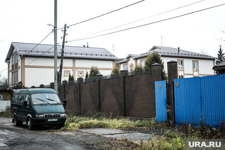 Россиян предупредили о штрафах за дачные заборы