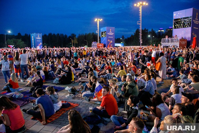 Для болельщиков «Трактора» в Челябинске запустят ночные автобусы и троллейбусы